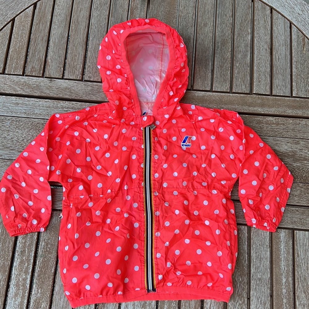 K Way Girls European Windbreaker Rain Jacket Fold Up Into Pocket Good for Travel